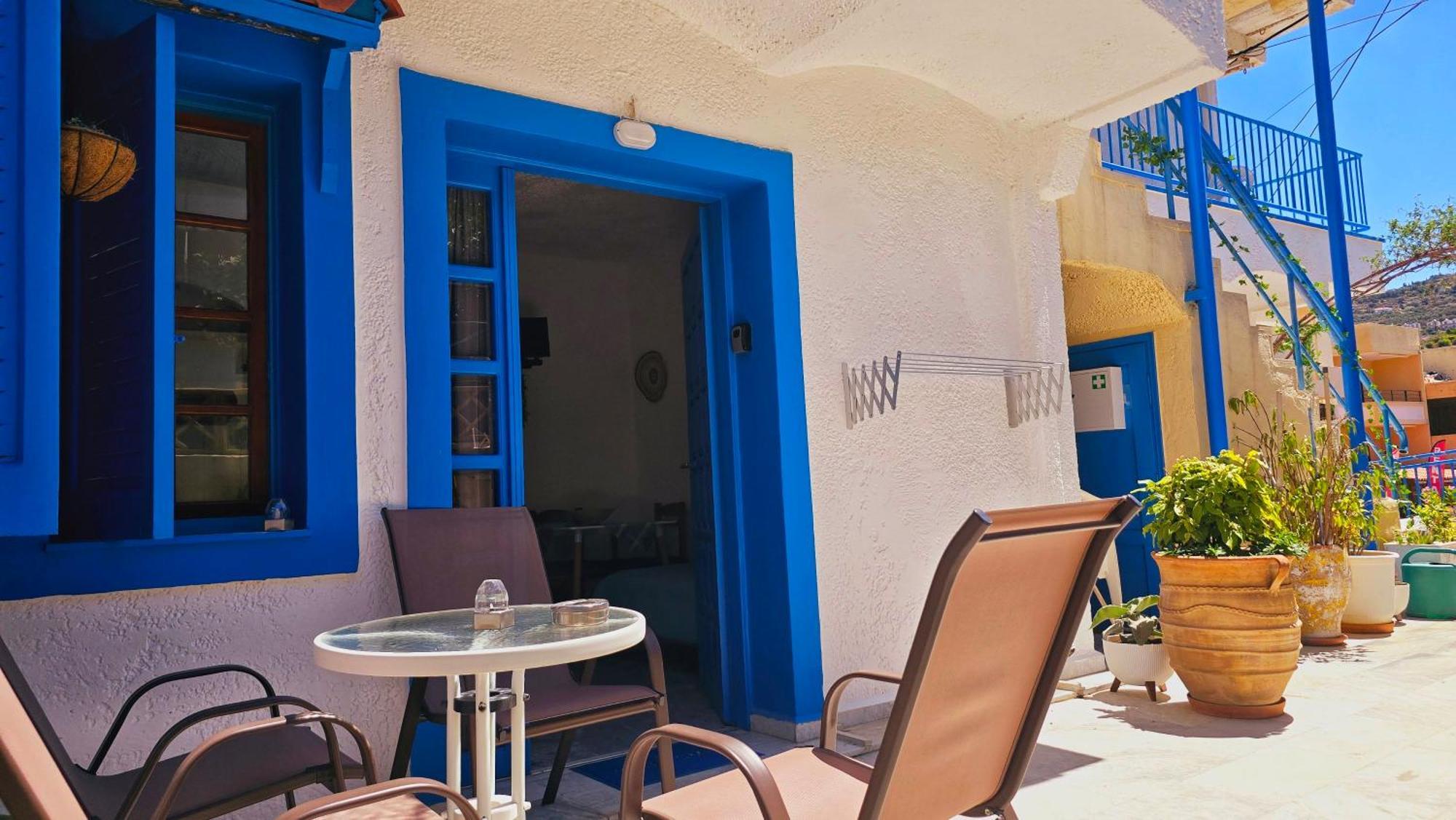 Michele Marie Apts Agia Pelagia  Extérieur photo