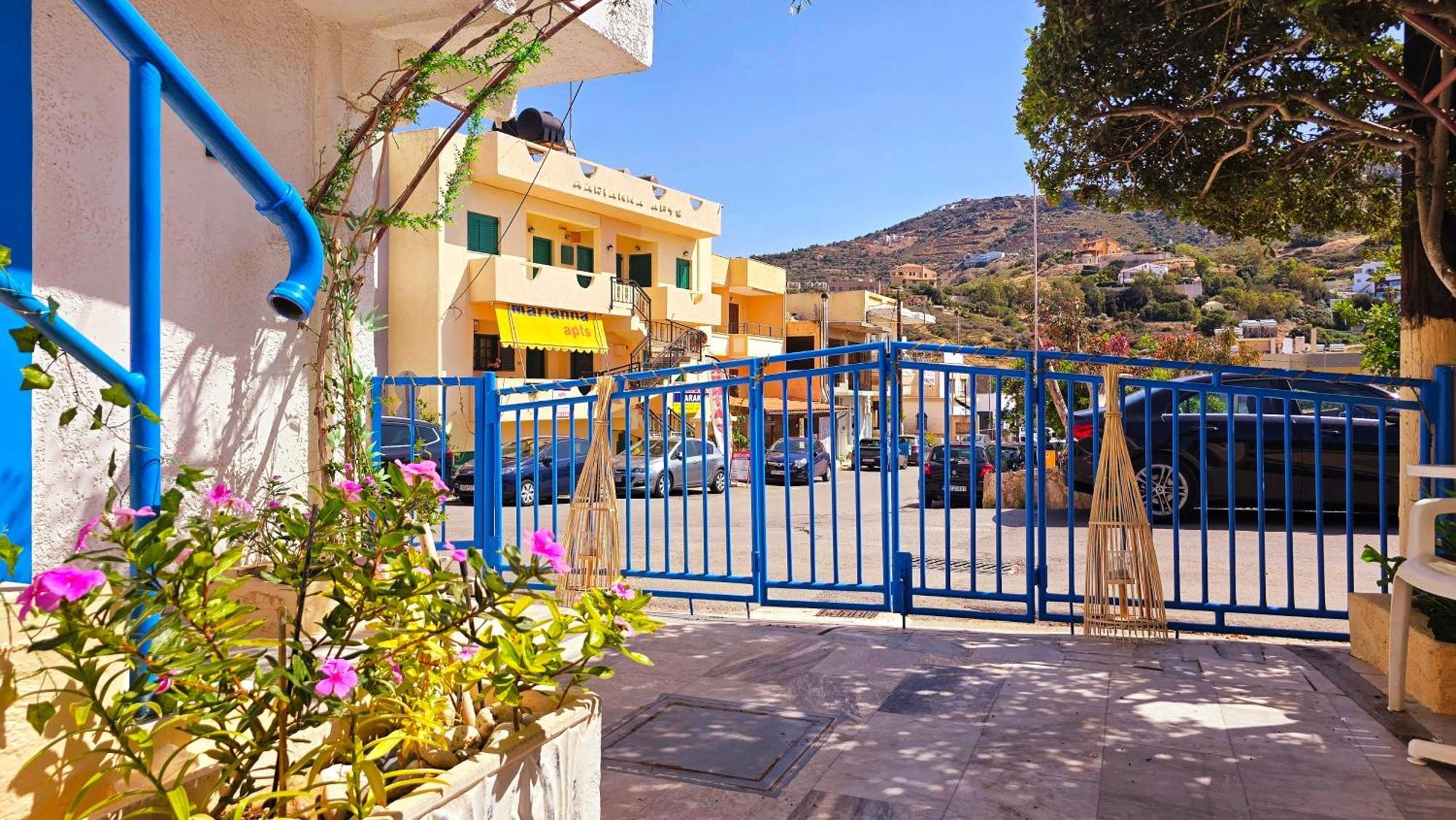 Michele Marie Apts Agia Pelagia  Extérieur photo