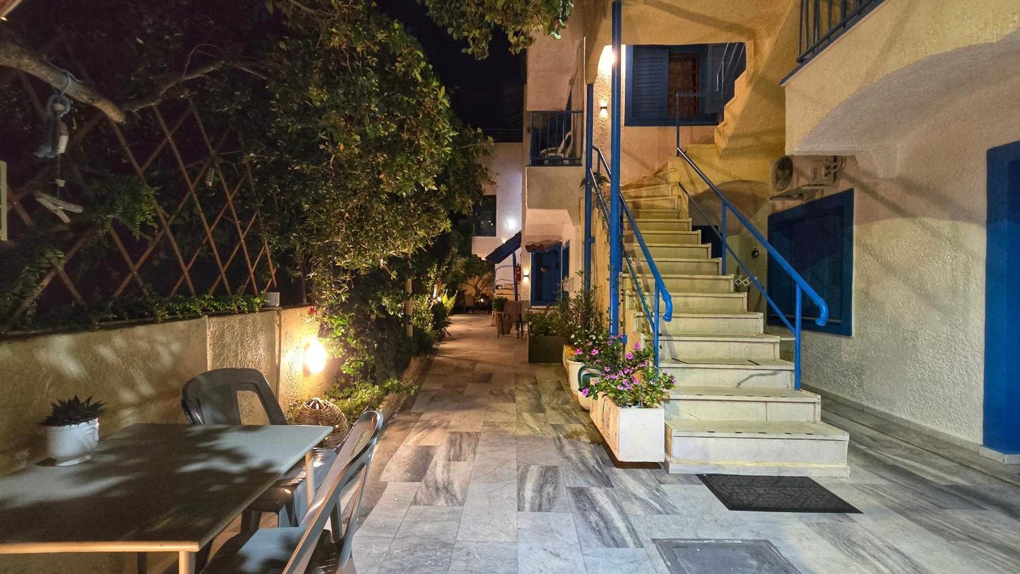 Michele Marie Apts Agia Pelagia  Extérieur photo