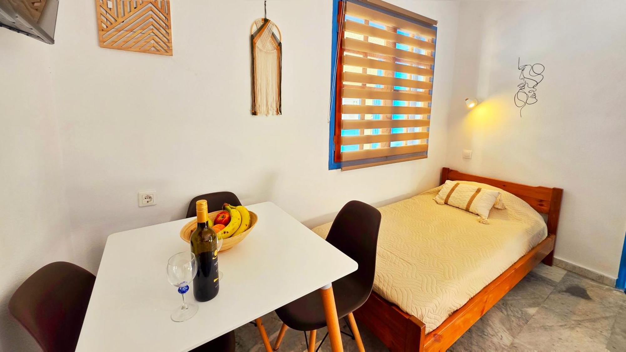 Michele Marie Apts Agia Pelagia  Extérieur photo