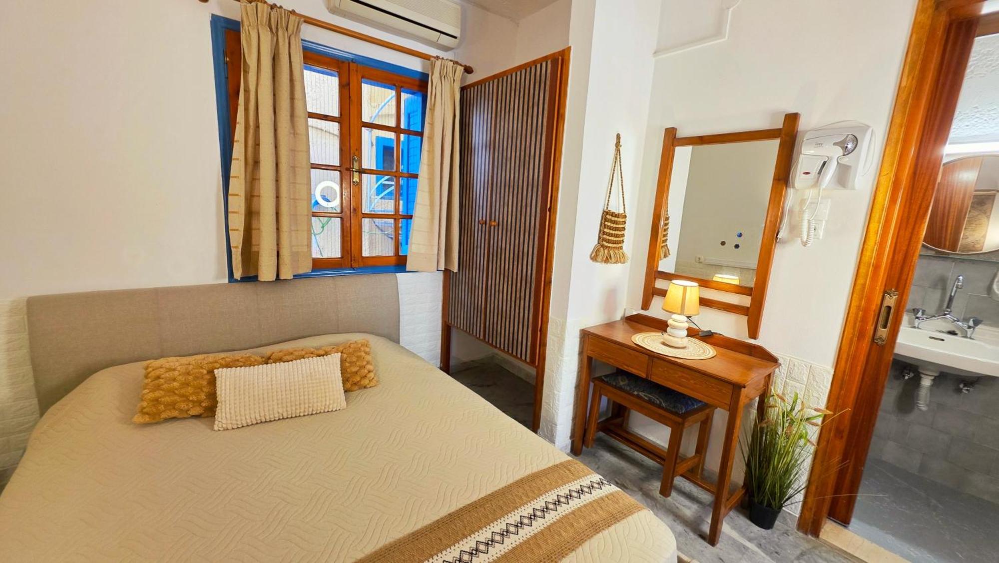 Michele Marie Apts Agia Pelagia  Extérieur photo