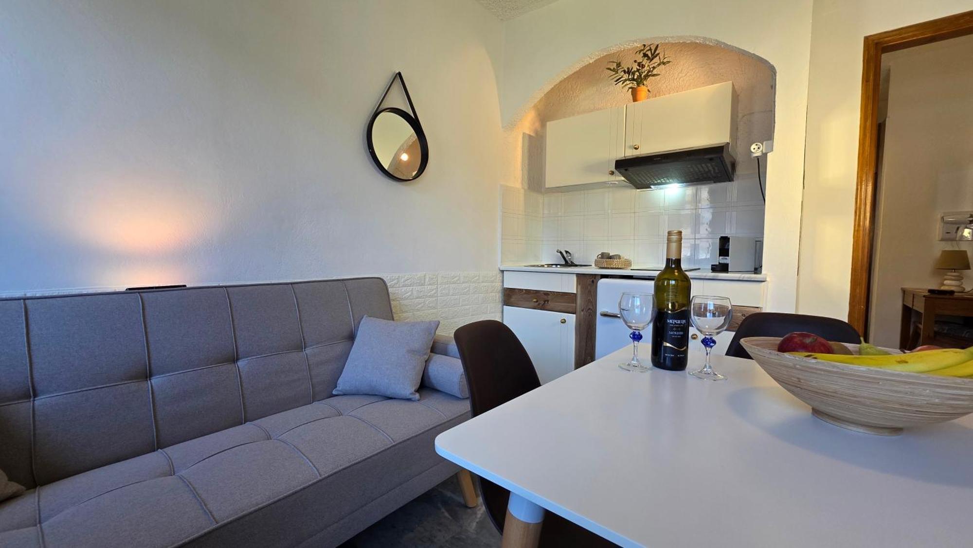 Michele Marie Apts Agia Pelagia  Extérieur photo